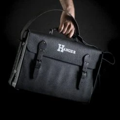 Valise à courroie en cuir -Amenagement de Latelier Boutique AFD 176934